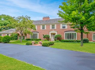 9170 N Range Line Rd, River Hills, WI 53217