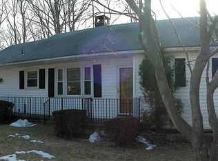 9 Crest Rd, Ridgefield, CT 06877