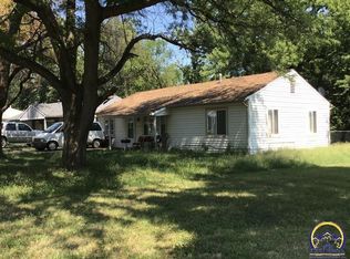 3410 SW Kirklawn Ave, Topeka, KS 66611