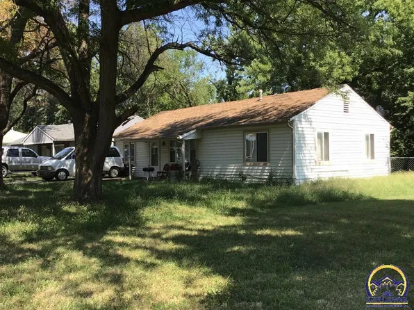 3410 SW Kirklawn Ave, Topeka, KS 66611