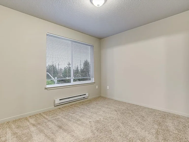 13409 NW Sherry St — Photo 15