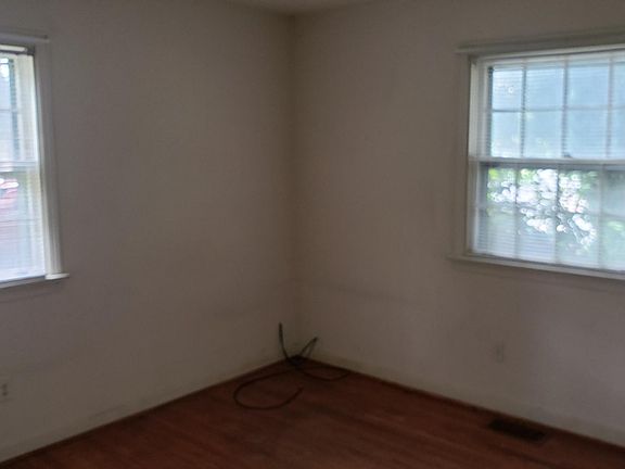 5th image of 113 E Cottage Ave