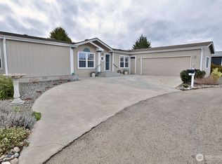 616 N 7th Ave, Sequim, WA 98382