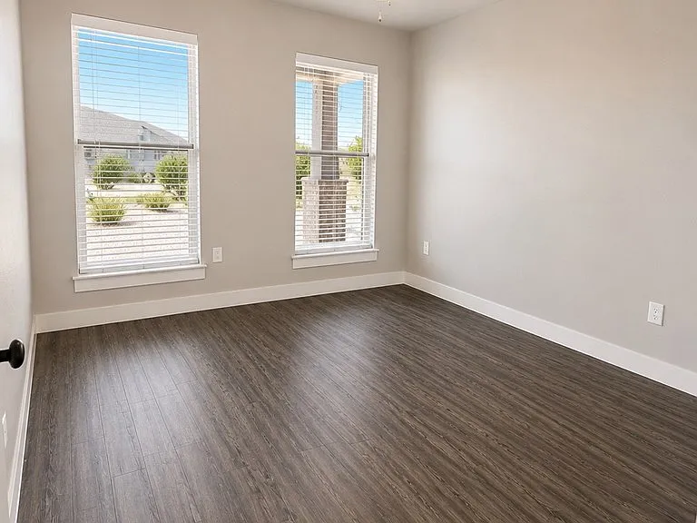 2617 Ivy Ct — Photo 17