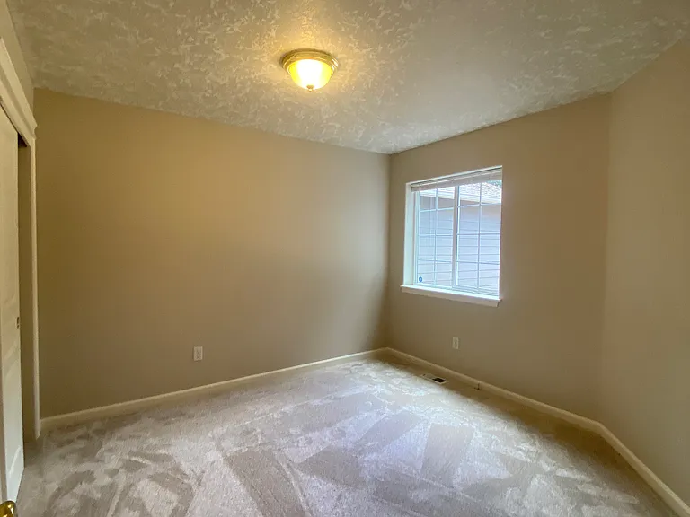 748 Mule Deer St NW — Photo 10