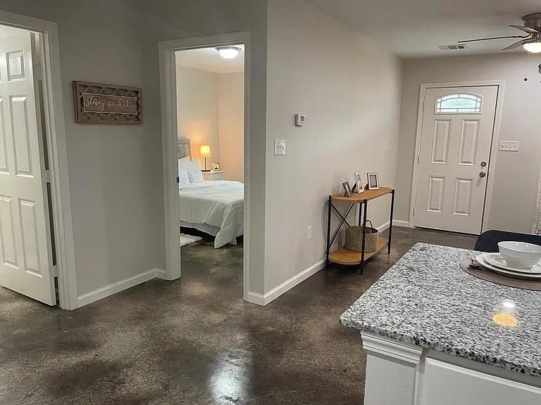 635 N Martin Luther King Dr — Photo 13