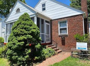 202 E Spring St, Alexandria, VA 22301