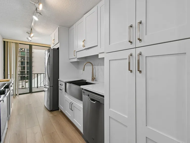 4200 N Ocean Dr #1 — Photo 30