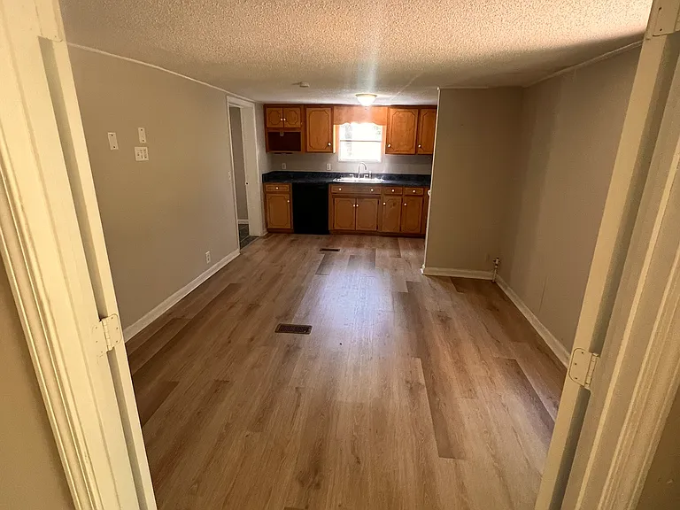 130 Rollingwood Dr — Photo 13