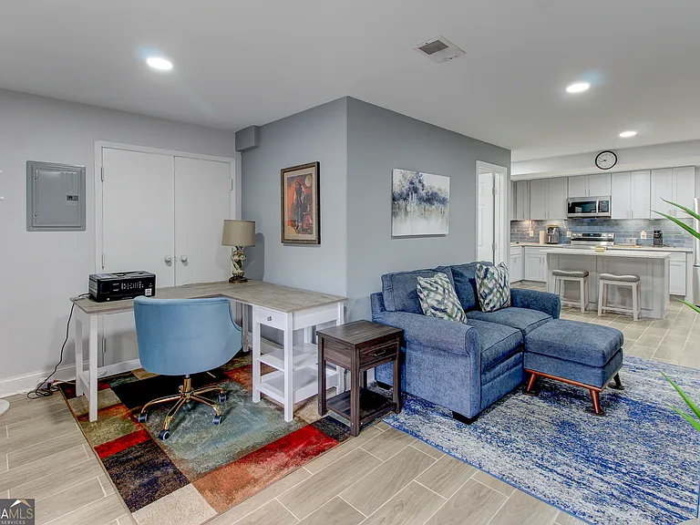 4915 Lake Forest Dr SE — Photo 11