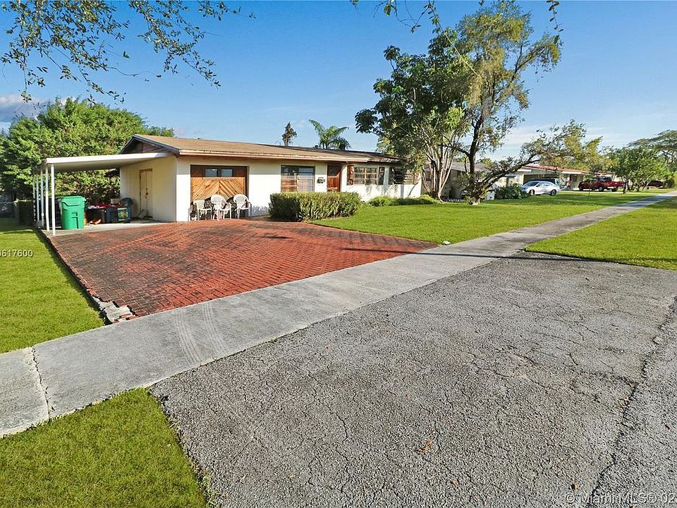 2nd image of 4335 SW 102nd Ct