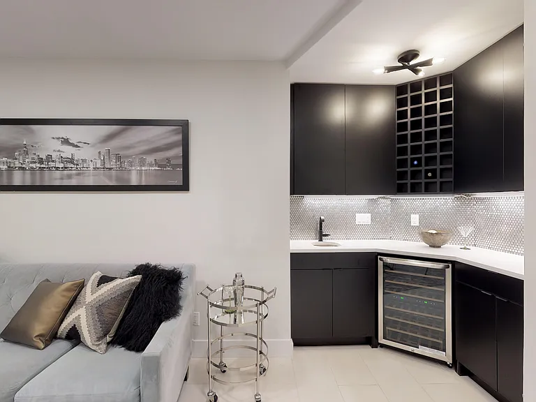 200 Shippen St #1 — Photo 10