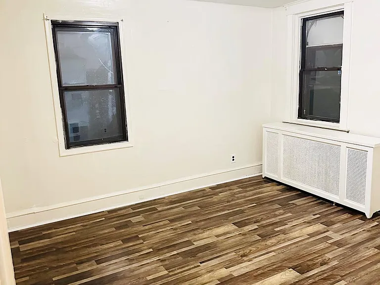 202 Long Ln #3 — Photo 4