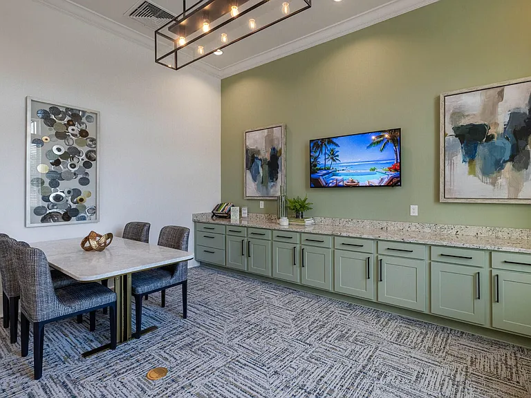 Basswood Landing Apartments — Photo 8