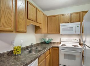 9851 Harrison Rd APT 216, Minneapolis, MN 55431