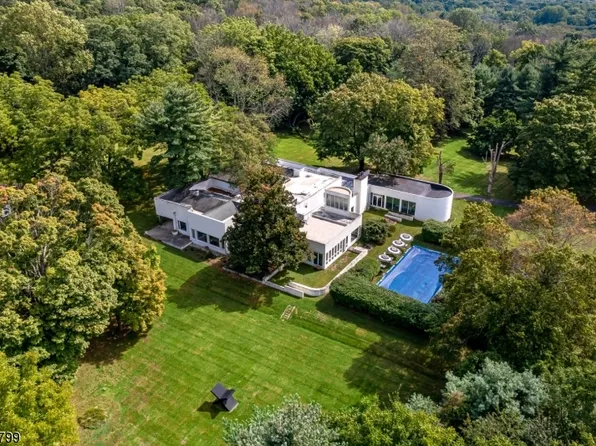 125 Pleasant Hill Rd, Chester Twp., NJ 07930