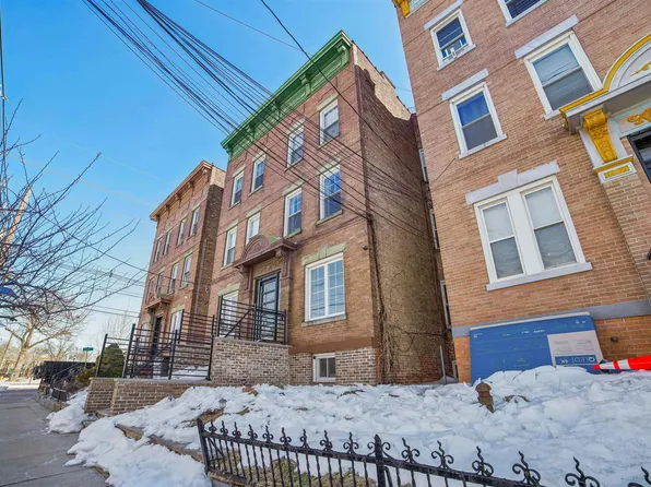 270 Hancock Avenue image 1 of 16