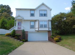 213 Randy Ln, Coraopolis, PA 15108
