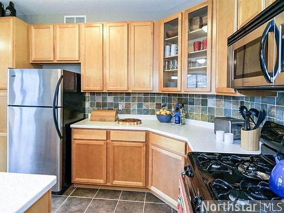 5th image of 2565 Franklin Ave APT 307