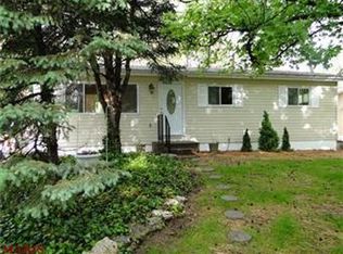 264 Meadowcrest Dr, Saint Louis, MO