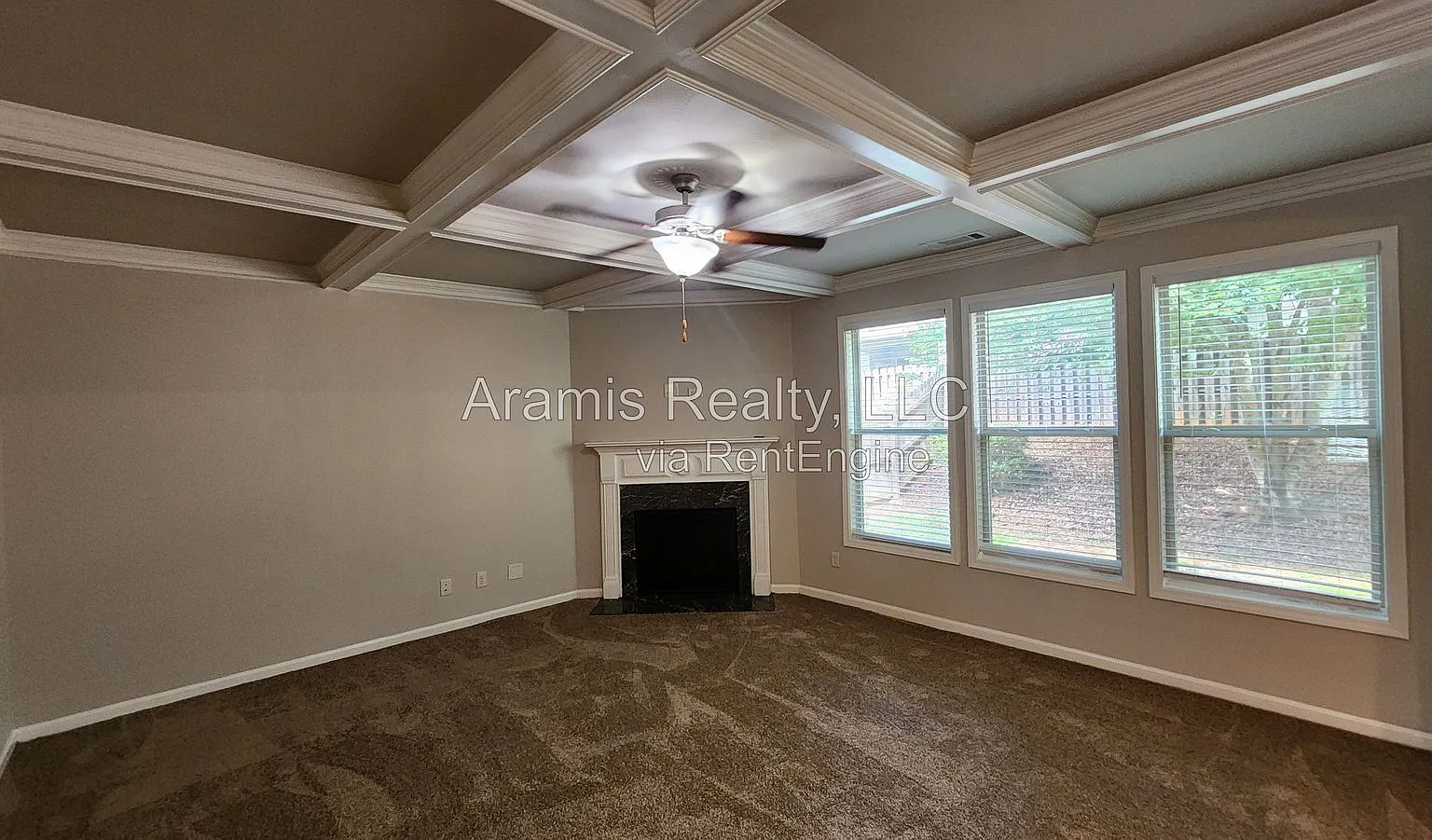 4 bed, 2.5 bath, 2585 sqft, $2,195 — Photo 3