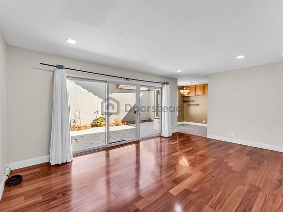 5th image of 8130 Park Villa Cir