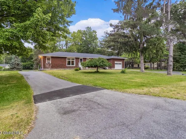 19 Maple Road, Voorheesville, NY 12186