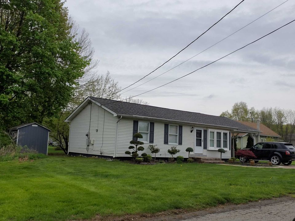 2nd image of 4 Raritan Ave