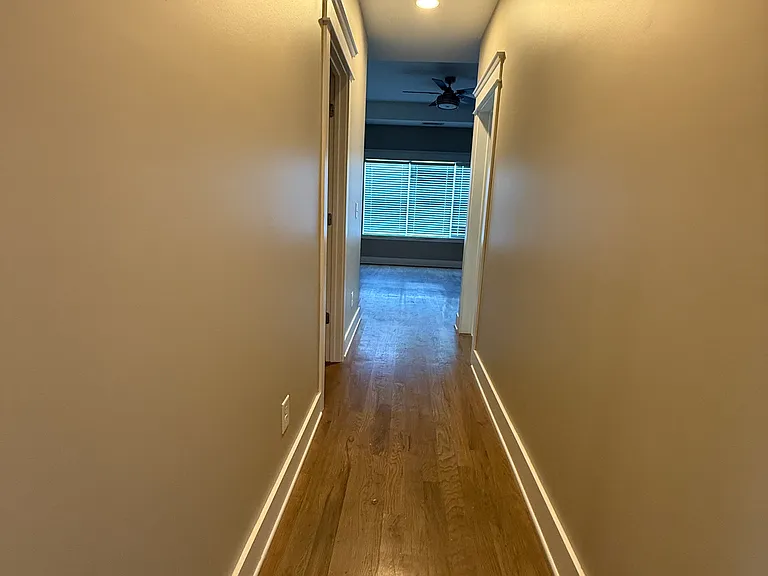 804 Lena St — Photo 11