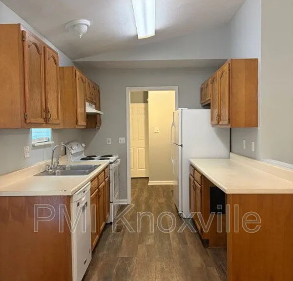 4136 Larigo Dr — Photo 5