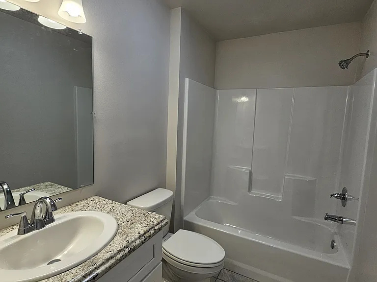 1658 Acadian Dr — Photo 7