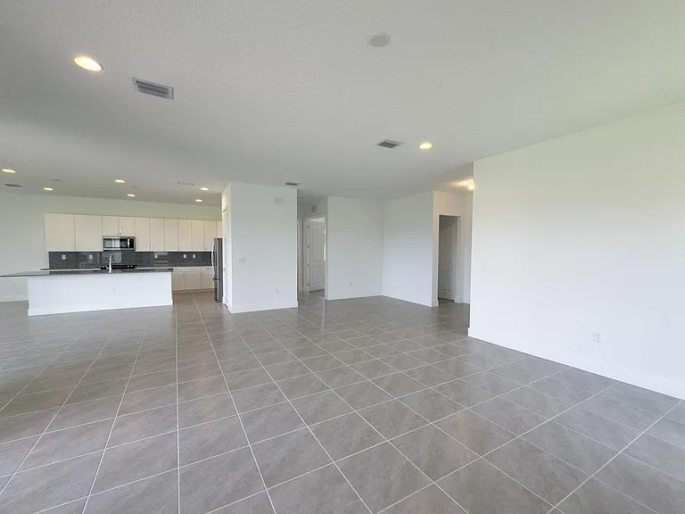 5286 Nevola Ave — Photo 5