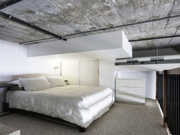 Bed / Loft