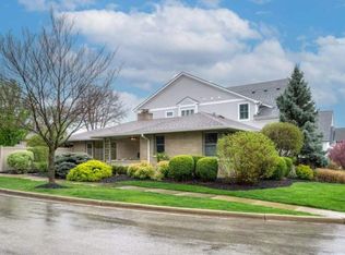 445 S Cottage Hill Ave, Elmhurst, IL 60126