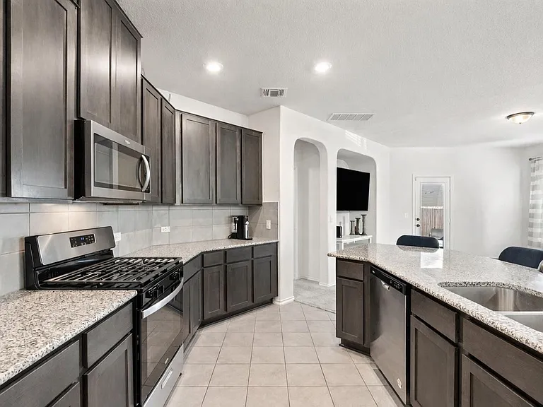 218 Summit Dr — Photo 15