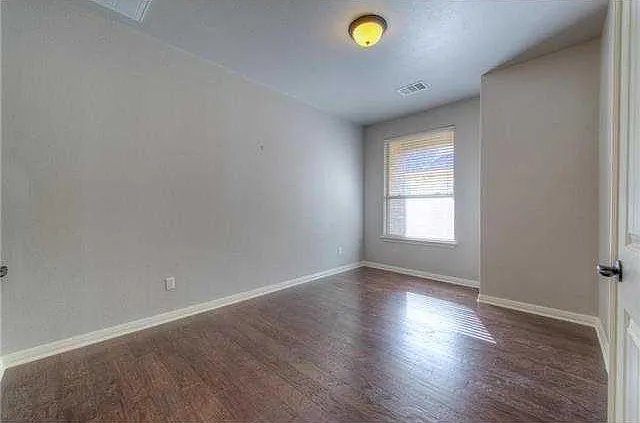 4002 Remington Rd — Photo 3