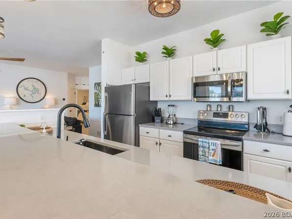418 Regatta Bay Dr Unit 4A, Lake Ozark, MO 65049