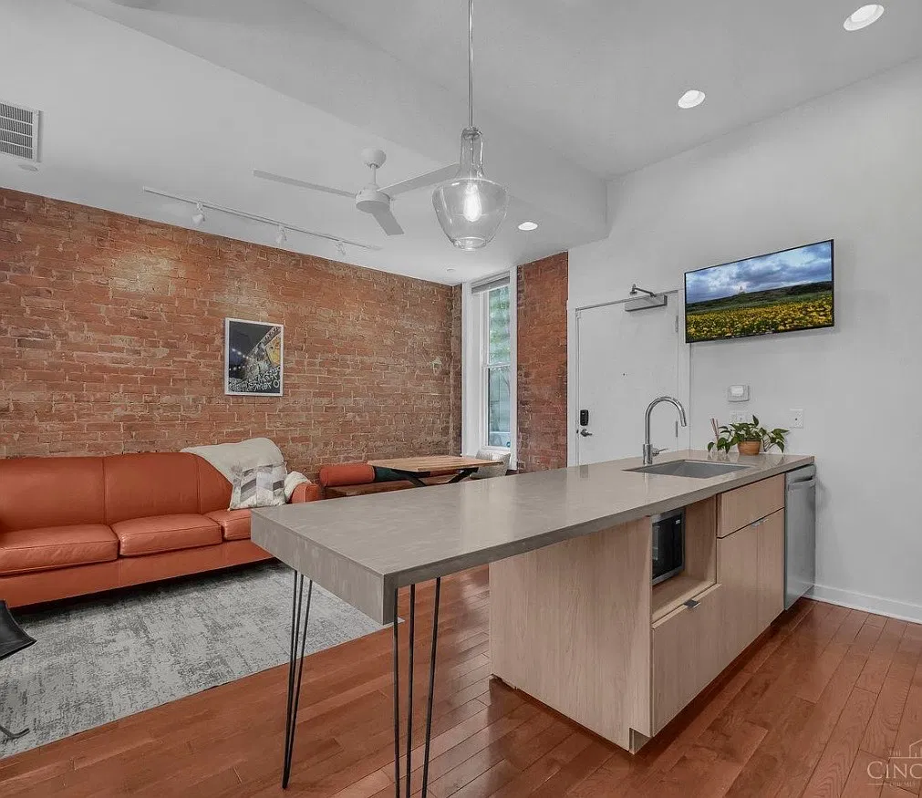1 bed, 712 sqft, $1,850 — Photo 3