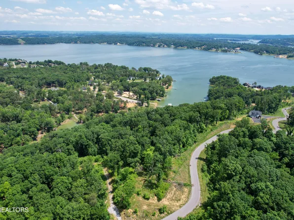 101 Ridgeline Trl, Dandridge, TN 37725