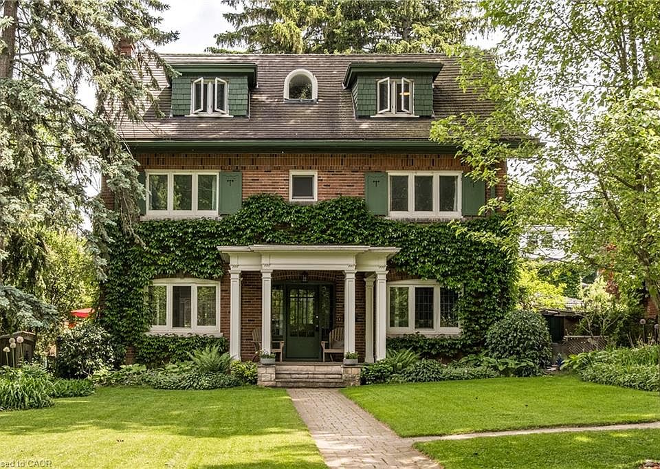 1st image of 131 Chedoke Ave