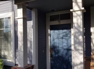 8 Crystal Ct, Milpitas, CA 95035