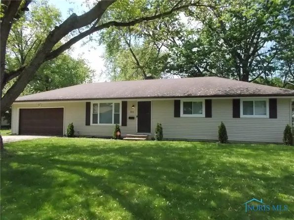 102 Melody Ln, Toledo, OH 43615