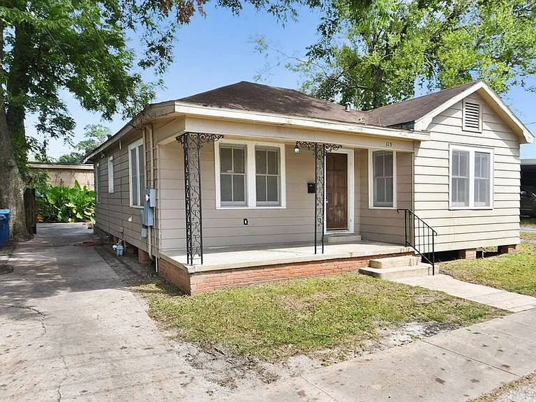 115 Ryan St — Photo 2