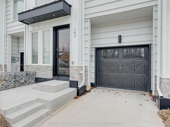 2nd image of 142 Athabaska Rd