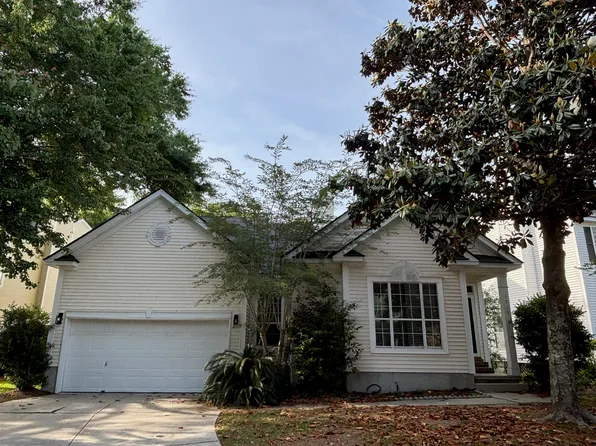 1715 Crystal Lake Dr, Charleston, SC 29412