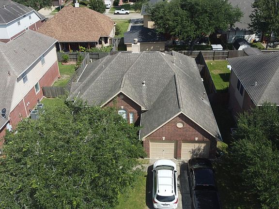 3rd image of 11011 Birch Dr