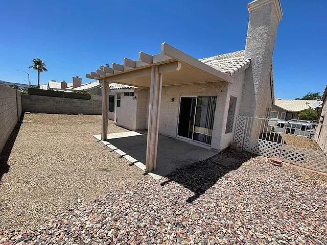 176 Cantamar St — Photo 3