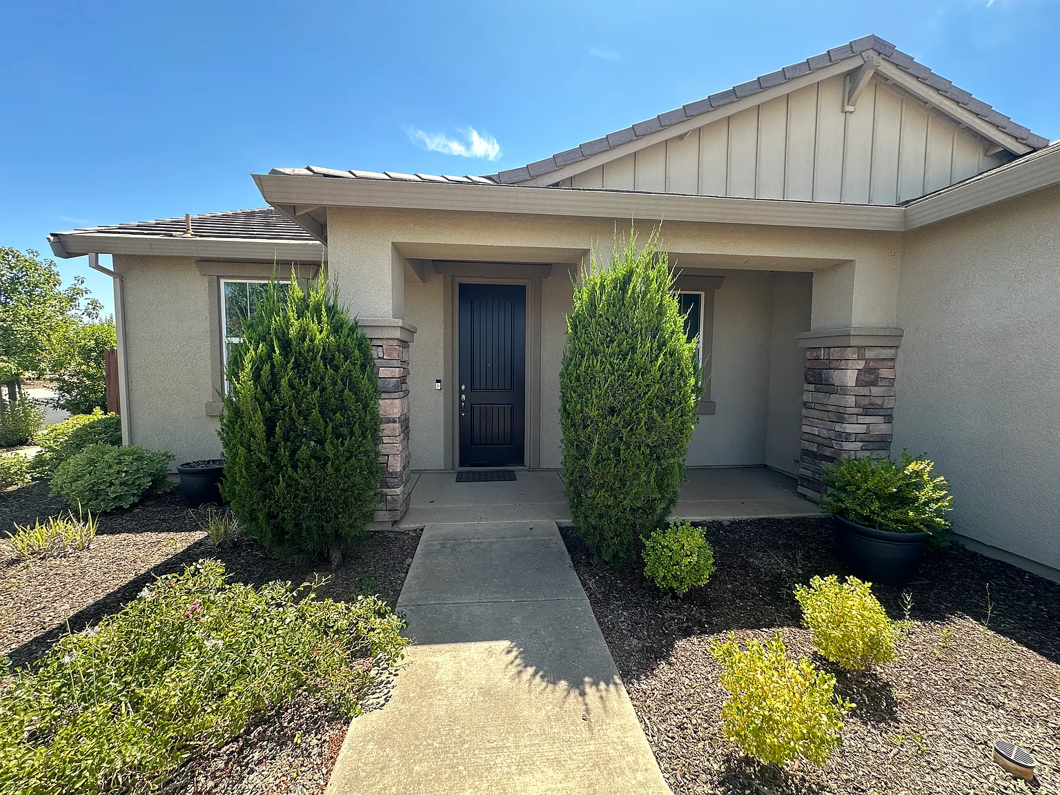 3 bed, 1550 sqft, $2,800 — Photo 2