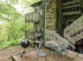 S6185 Bluff Rd APT 5, Merrimac, WI 53561