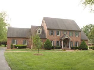 906 Smith Ct, Bowling Green, KY 42103